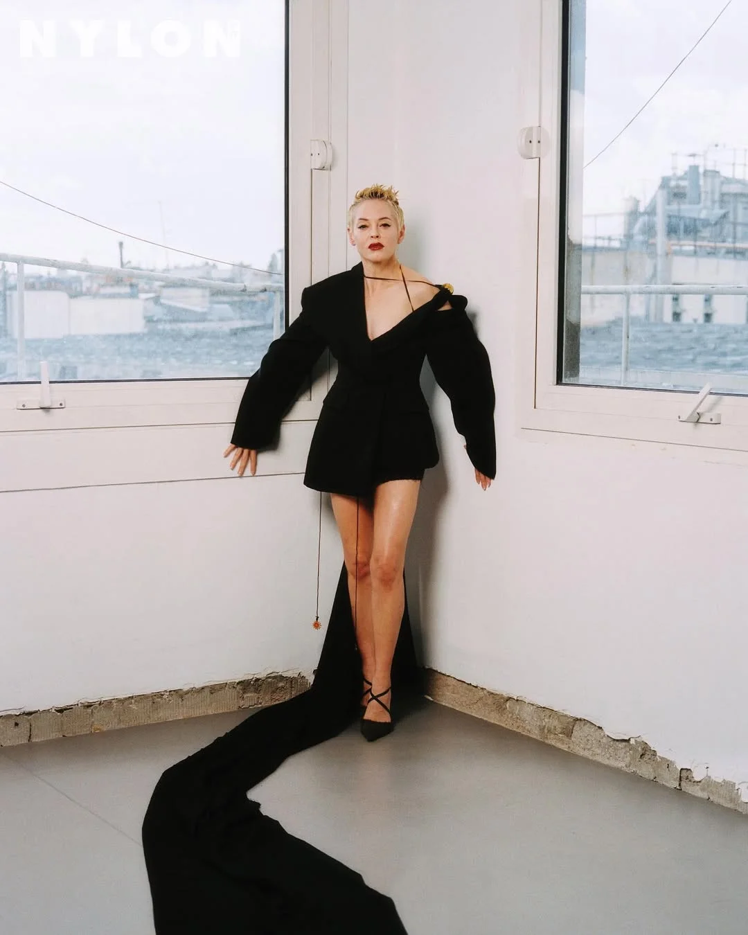 Treated Like a Commodity: ‘Charmed’ Actress Reveals Horrific On-Set Bullying.